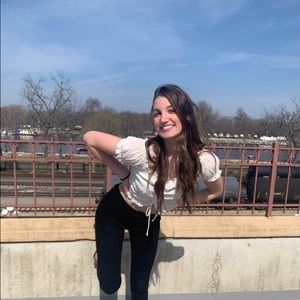 Meet your Posher, Talia